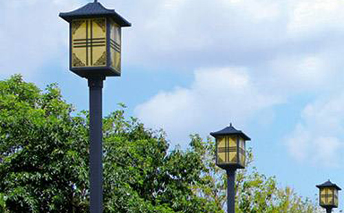 双河庭院灯安装间距与布灯设计全解析