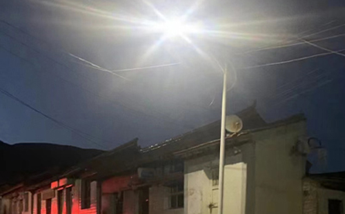 农村院子里最适合的双河太阳能路灯亮度与安装要点