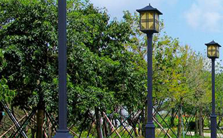 太阳能双河庭院灯价格为何差三倍？关键看这几点